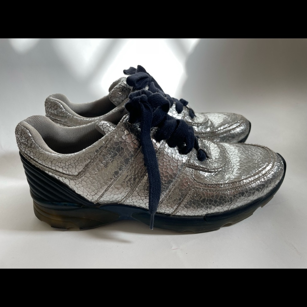 Chanel Silver Crinkled Leather CC Low